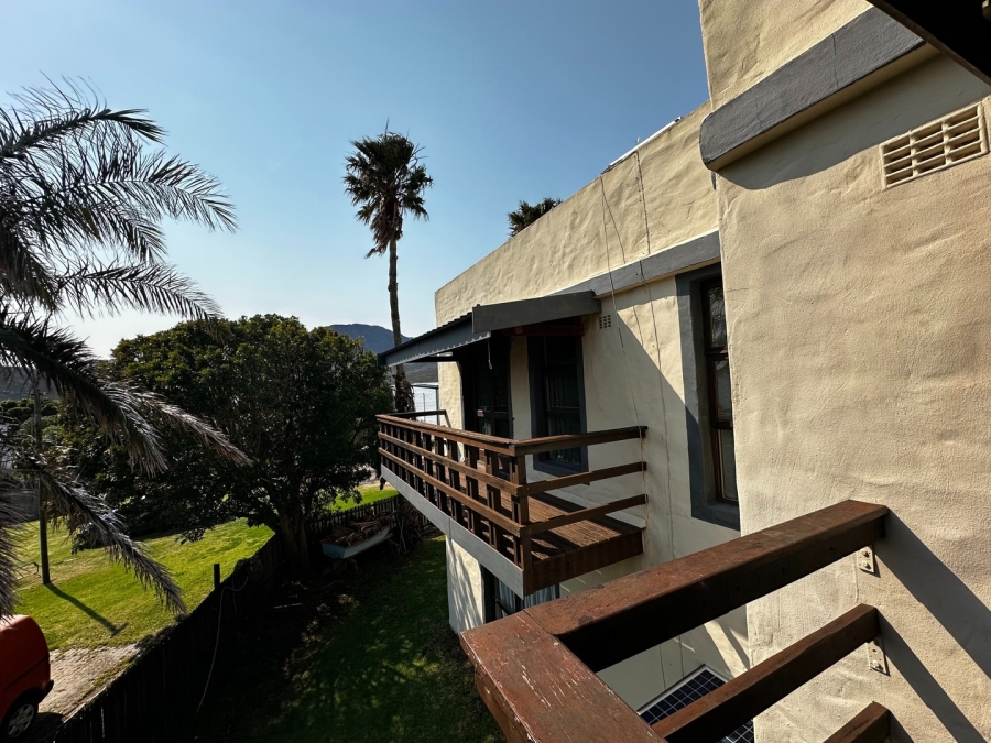 5 Bedroom Property for Sale in Pringle Bay Western Cape